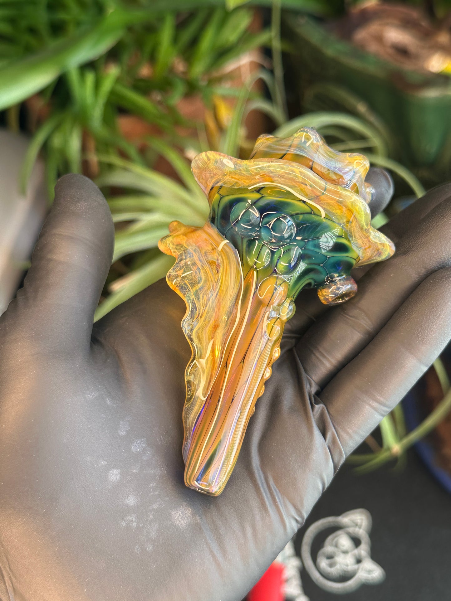 Fume on cobalt scale pattern functional dry conch