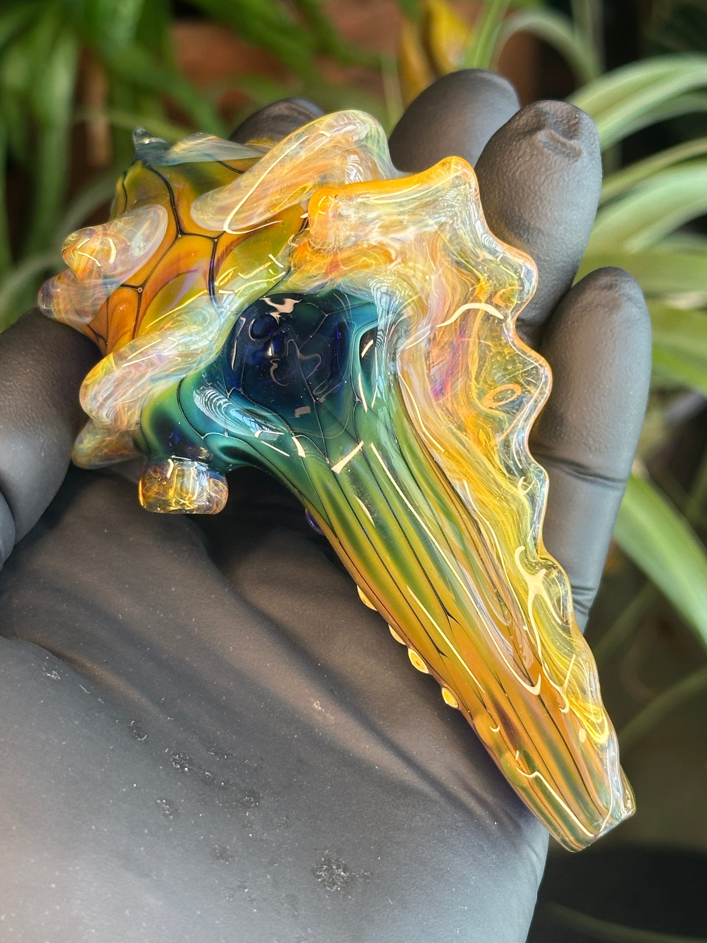Fume on cobalt scale pattern functional dry conch