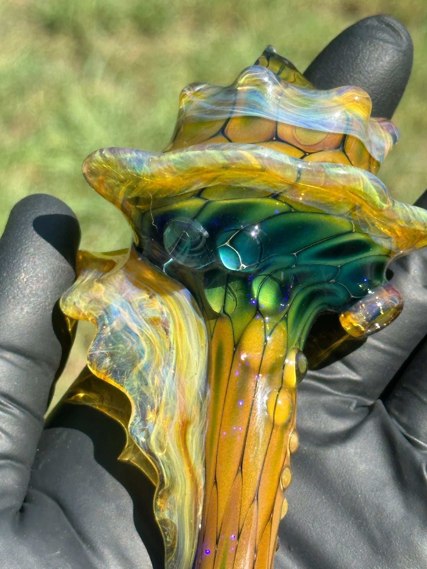 Fume on cobalt scale pattern functional dry conch