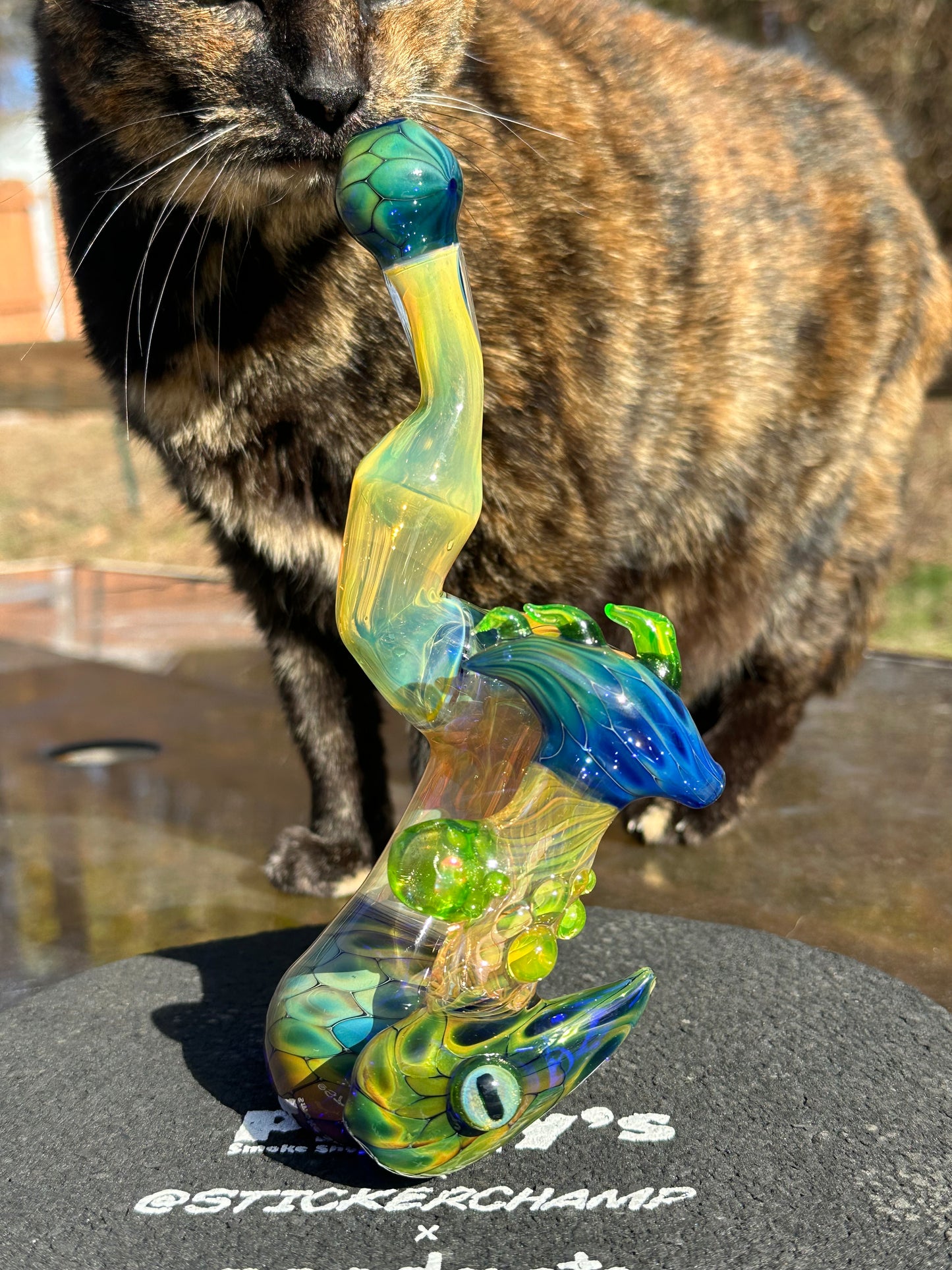 UV reactive Dragon Eye Sherlock bubbler