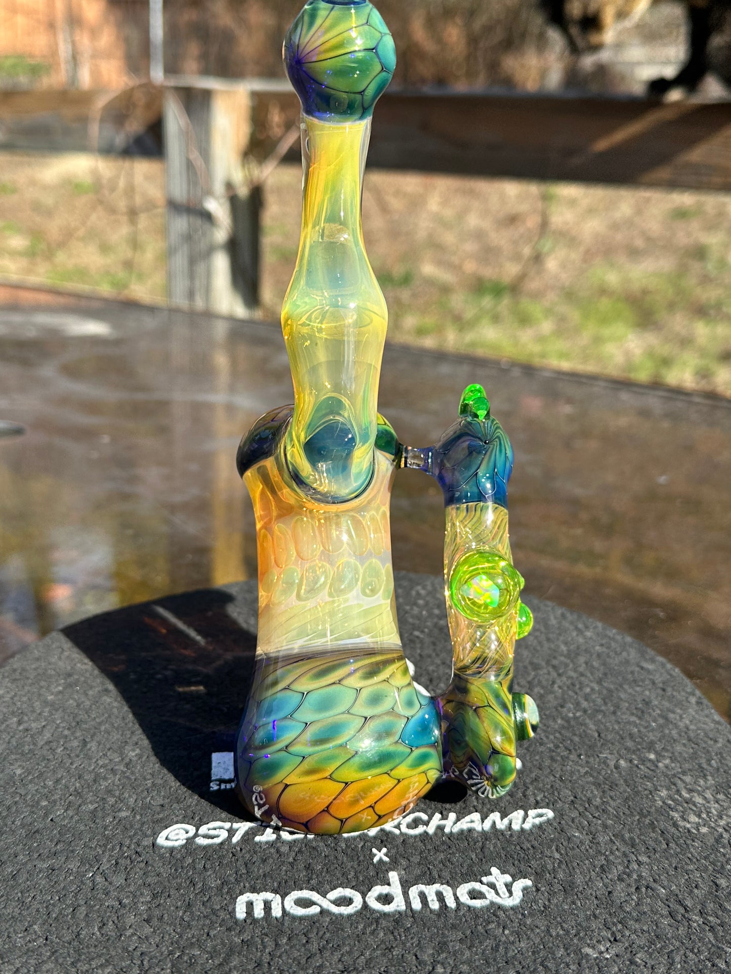 UV reactive Dragon Eye Sherlock bubbler