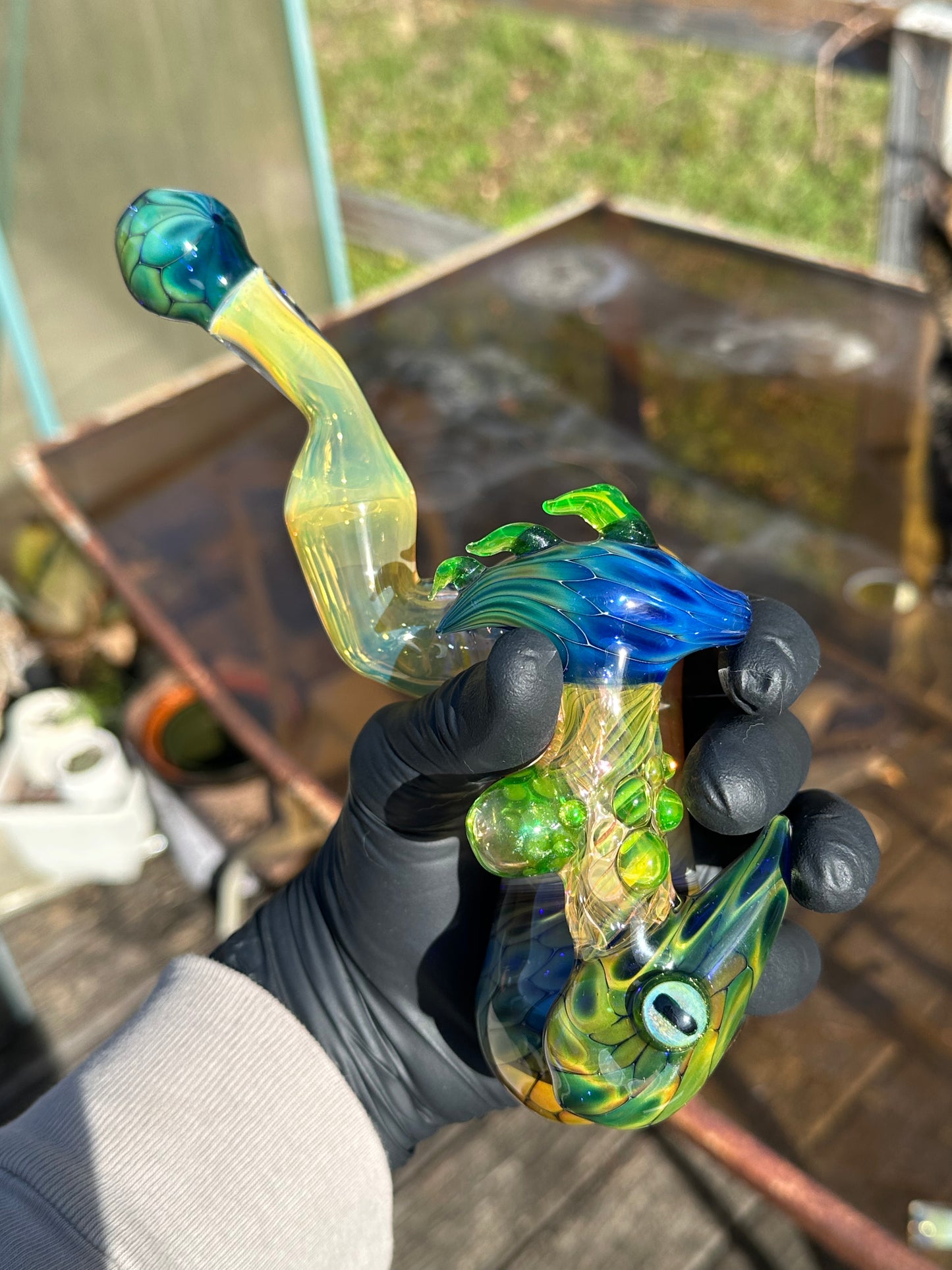 UV reactive Dragon Eye Sherlock bubbler