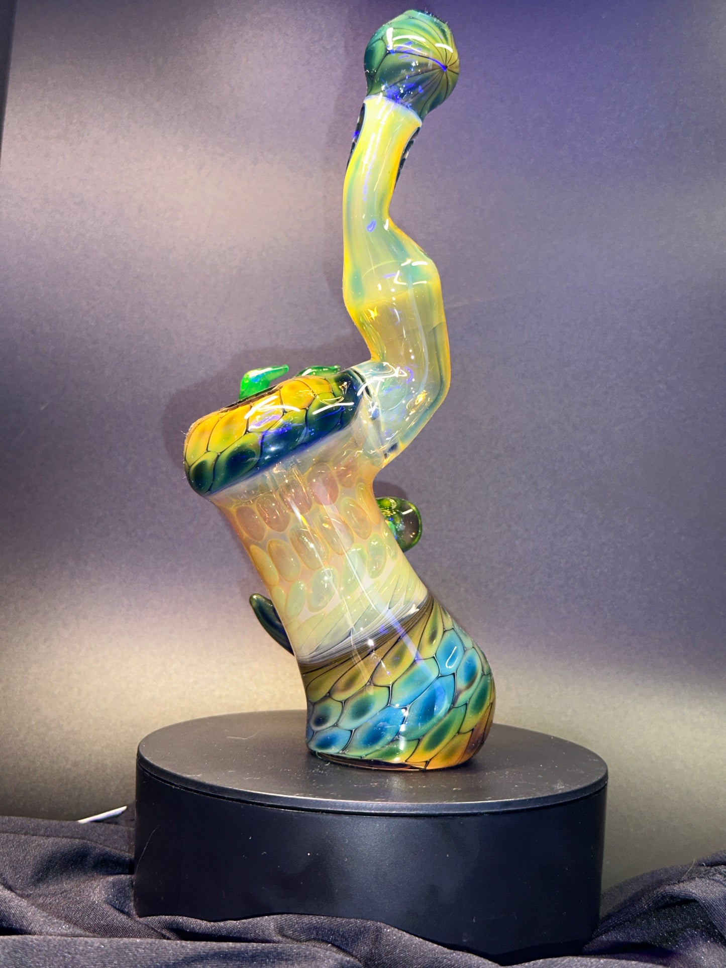 UV reactive Dragon Eye Sherlock bubbler