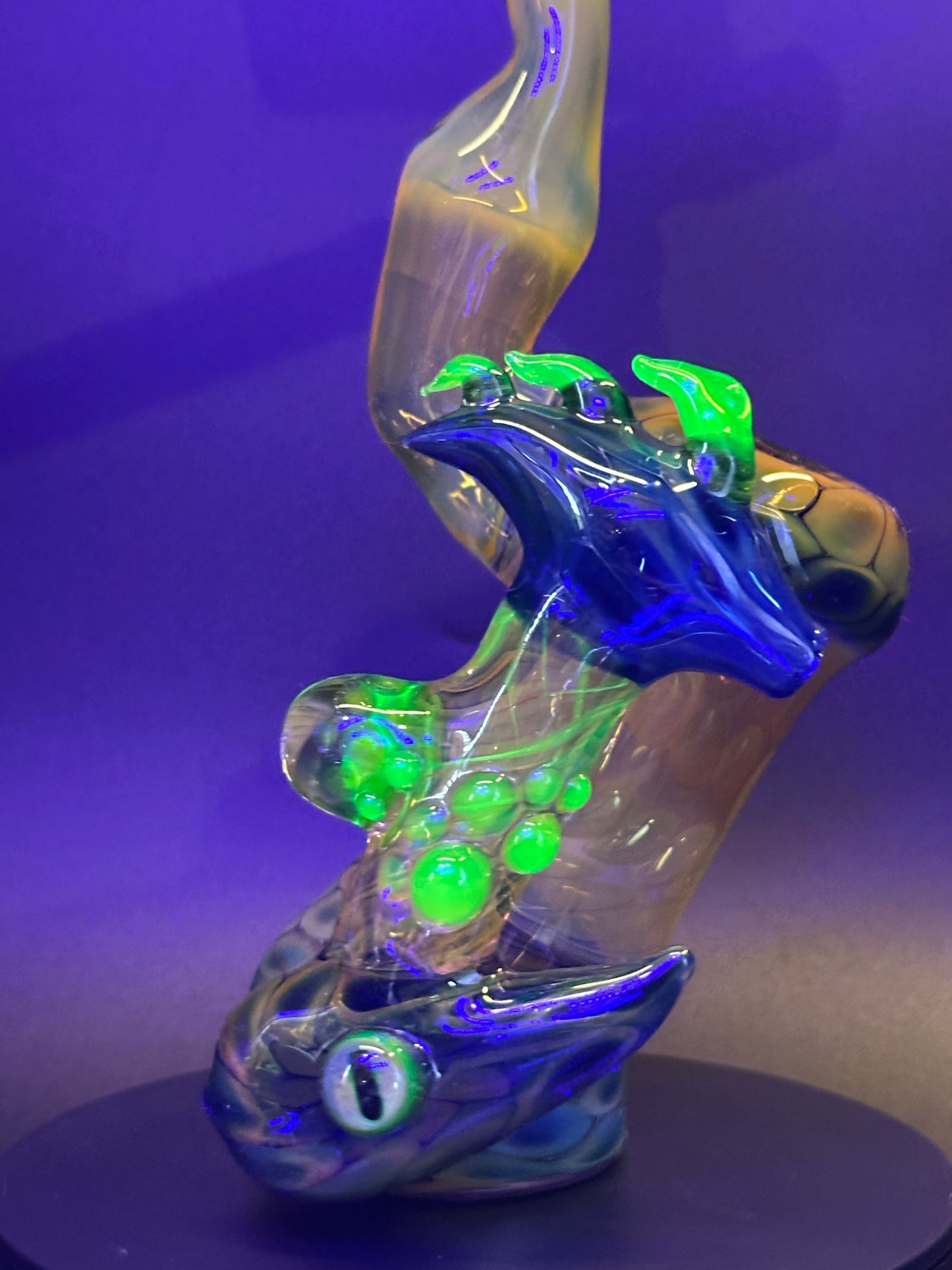 UV reactive Dragon Eye Sherlock bubbler
